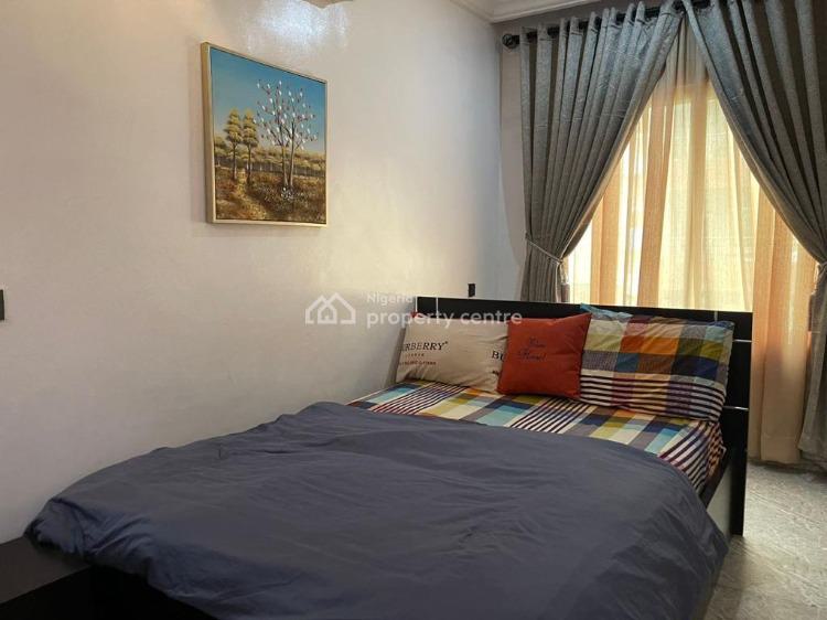 For Rent Furnish Room And Parlour Mini Flat, Off Admiralty Way, Lekki
