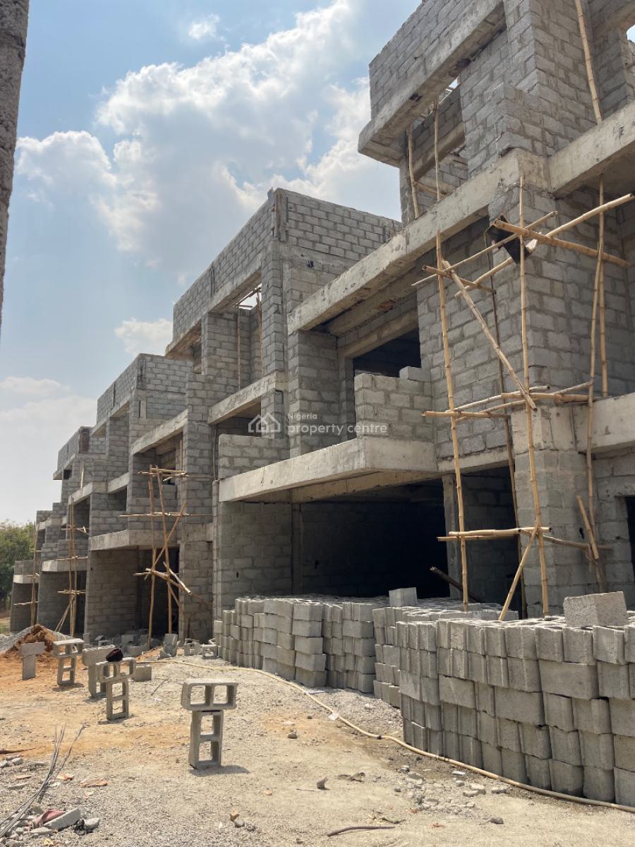 a Luxurious 4 Bedrooms with Bq,2 Sitting Room and Study Area, Zone 5, Wuse, Abuja, Semi-detached Duplex for Sale