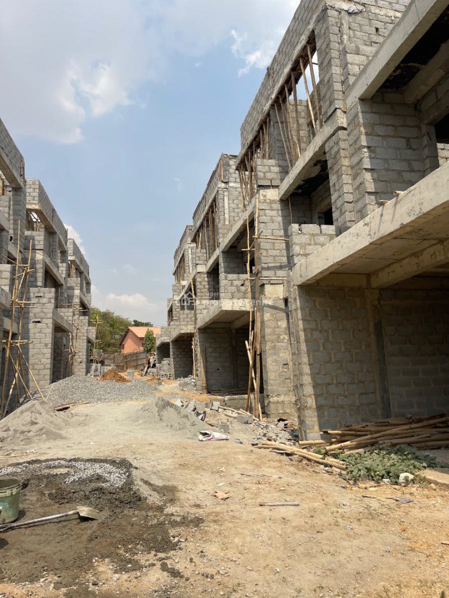 a Luxurious 4 Bedrooms with Bq,2 Sitting Room and Study Area, Zone 5, Wuse, Abuja, Semi-detached Duplex for Sale