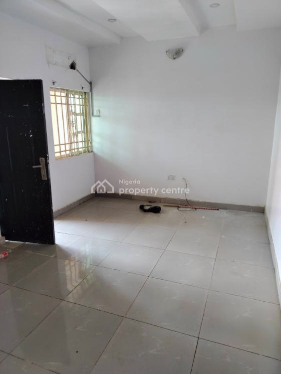 Very Sharp Room and Parlor Close to The Estate Gate, Greenville Estate, Badore, Ajah, Lagos, Mini Flat (room and Parlour) for Rent