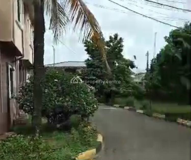 For Rent A Two Story Building Duplex Of 30 Rooms, Along 2nd Ugbor