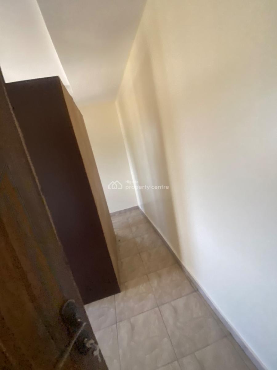 Luxuriously Spacious 2 Bedrooms Flat with Excellent Finishing, 13a, Dimeje Bankole Street, Awoyaya, Ibeju Lekki, Lagos, Flat / Apartment for Rent