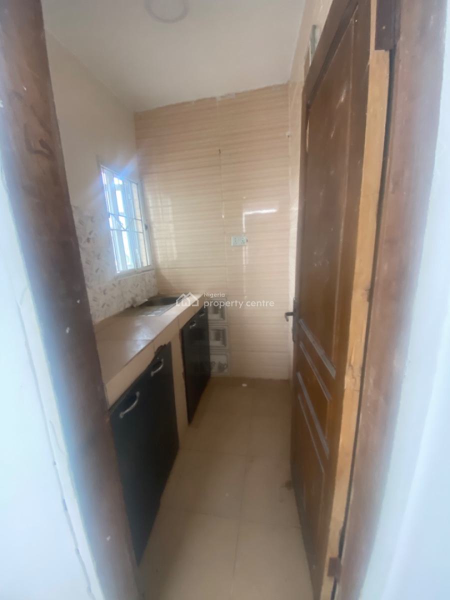Luxuriously Spacious Mini Flat with Excellent Finishing, 25, Muyiwa Street, Sangotedo, Ajah, Lagos, Self Contain (single Rooms) for Rent