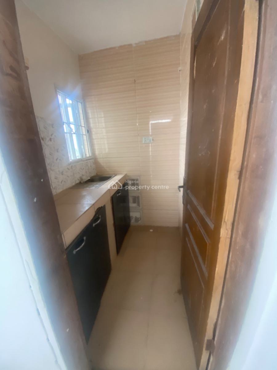 Luxuriously Spacious Mini Flat with Excellent Finishing, 25, Muyiwa Street, Sangotedo, Ajah, Lagos, Self Contain (single Rooms) for Rent