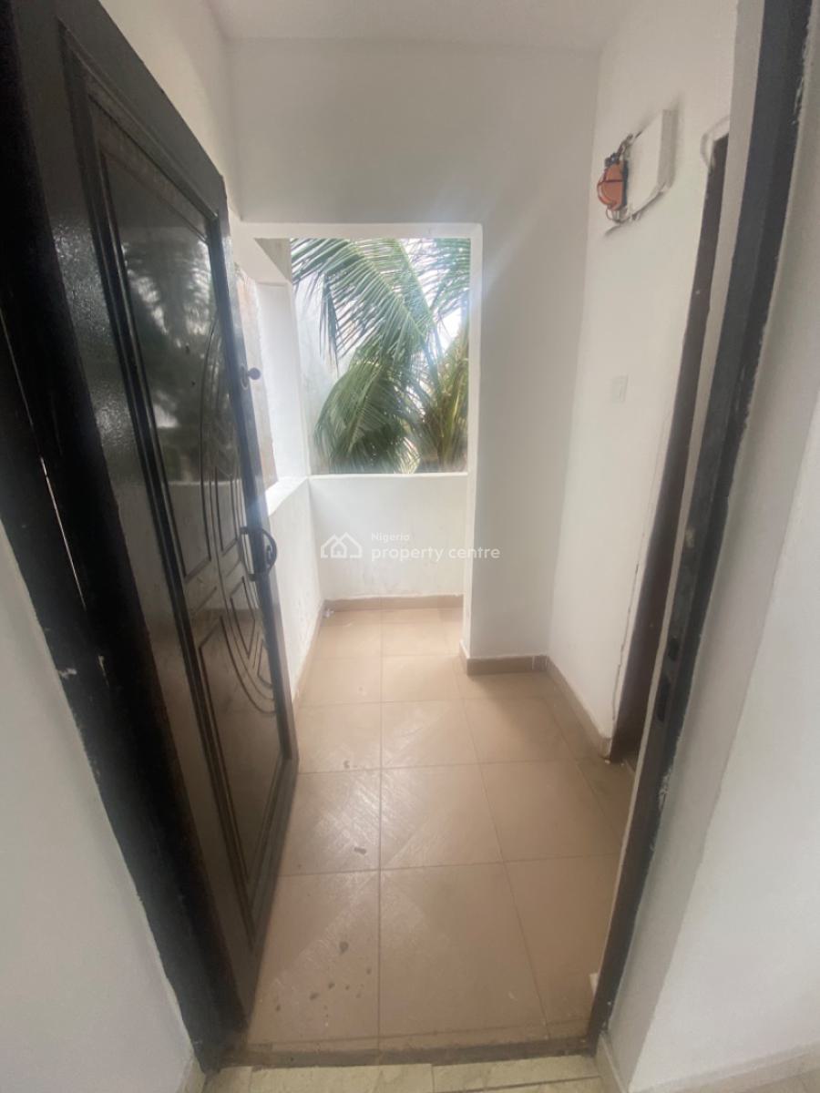 Luxuriously Spacious Mini Flat with Excellent Finishing, 25, Muyiwa Street, Sangotedo, Ajah, Lagos, Self Contain (single Rooms) for Rent