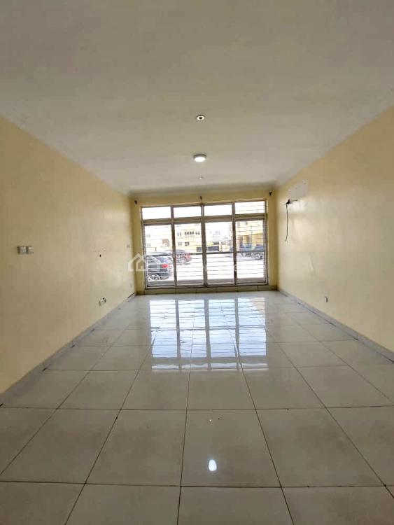 For Sale Fully Serviced 3 Bedrooms Apartment, Cadogan Estate, Osapa