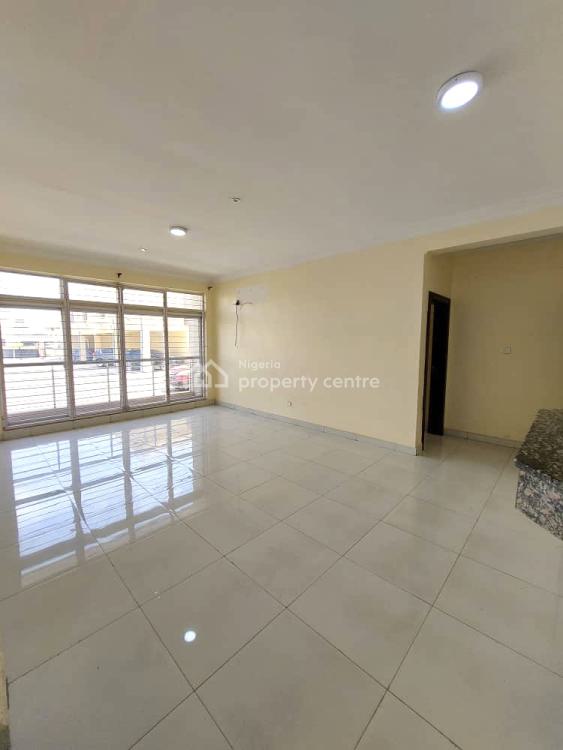 For Sale Fully Serviced 3 Bedrooms Apartment, Cadogan Estate, Osapa