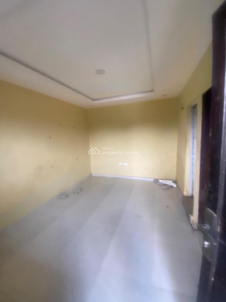 Luxuriously Nice Spacious Self Contain with Excellent Finishing, No. 26, Femi Street, Omolola Court Desa, Ibeju Lekki, Lagos, Self Contain (single Rooms) for Rent