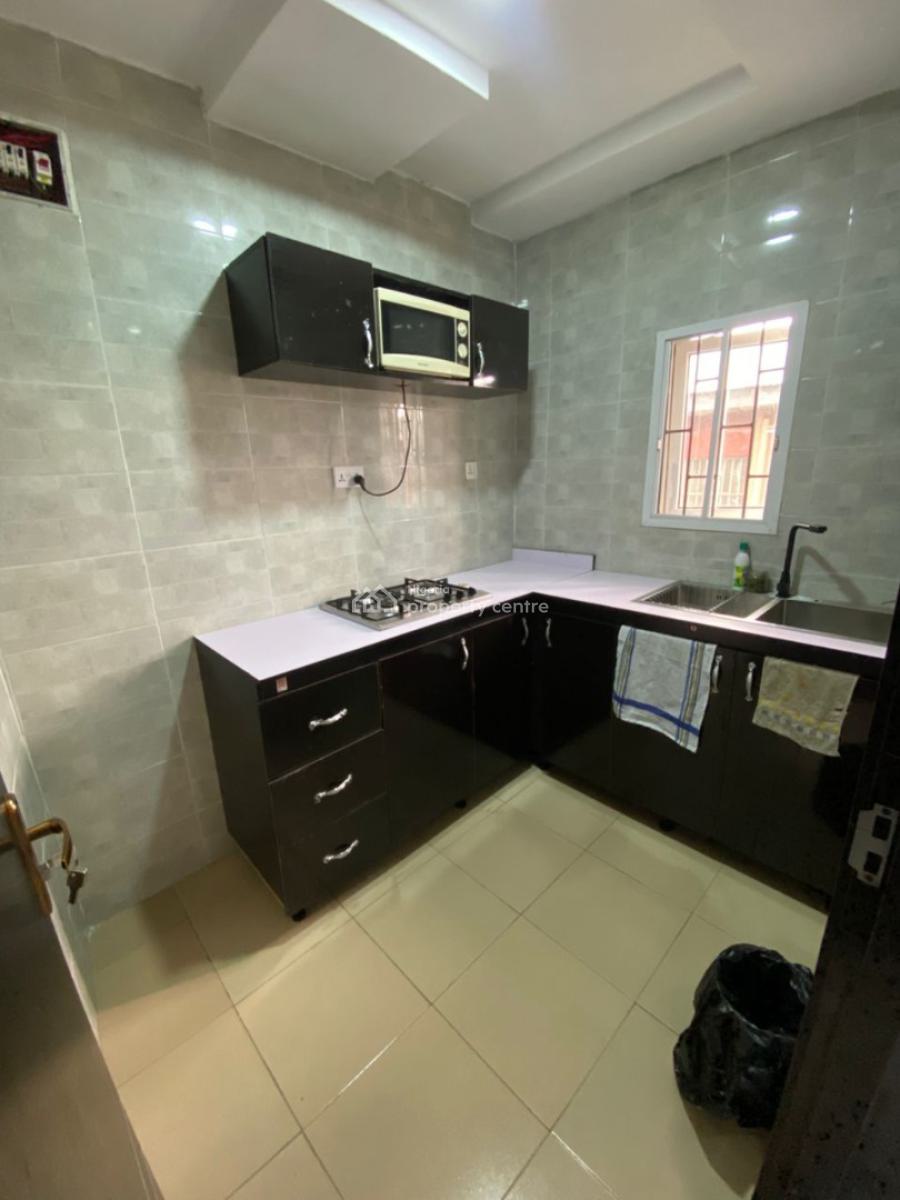 Spacious Modern Living, Mulero, Agege, Lagos, Flat / Apartment Short Let