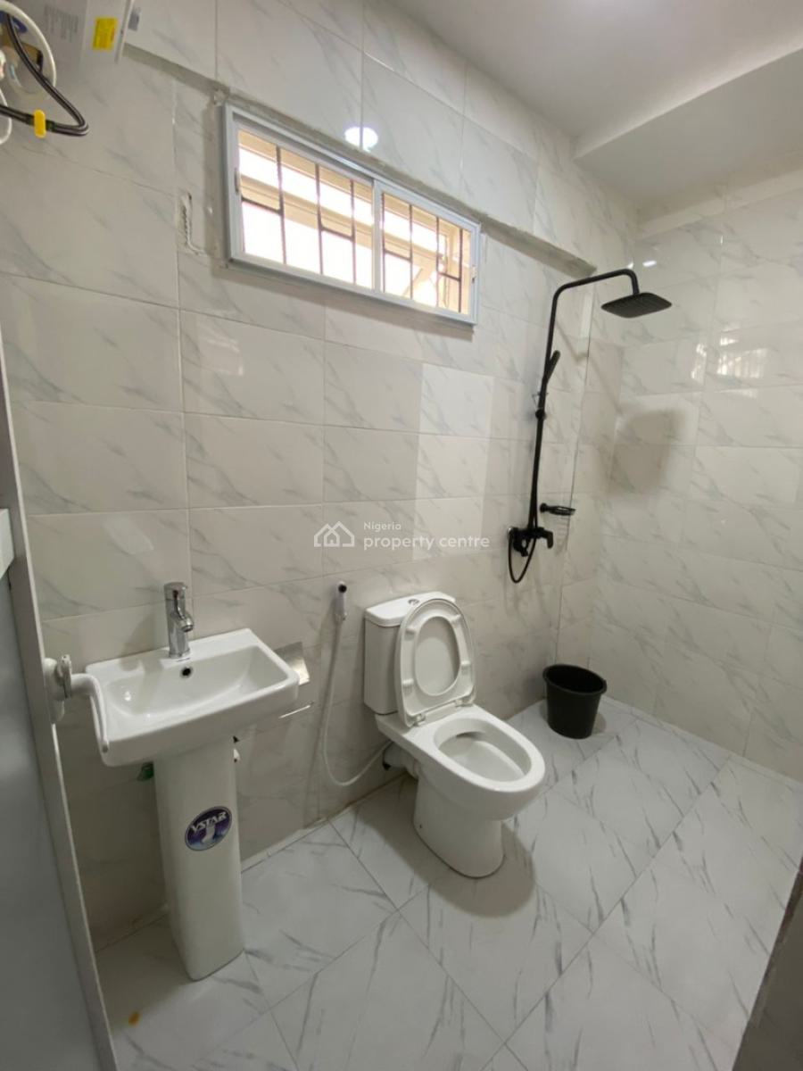 Spacious Modern Living, Mulero, Agege, Lagos, Flat / Apartment Short Let