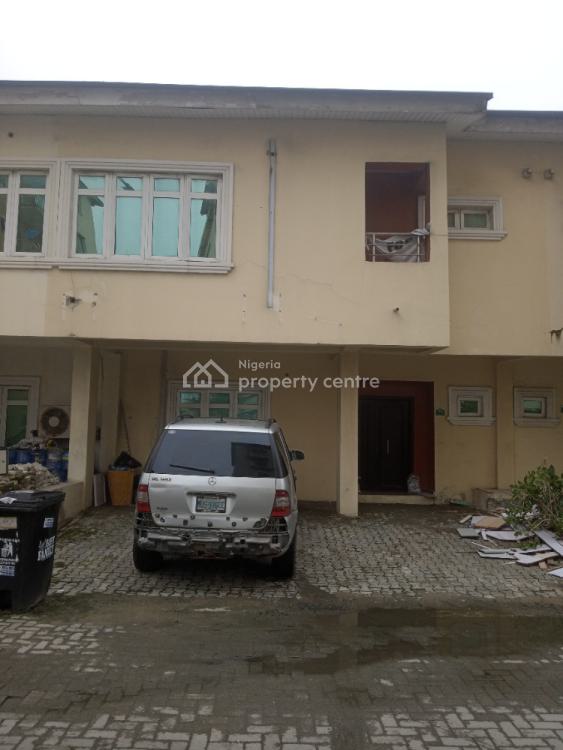 Well Maintained 4 Bedrooms Terrace, Chevron Drive, Lekki, Lagos, Terraced Duplex for Sale