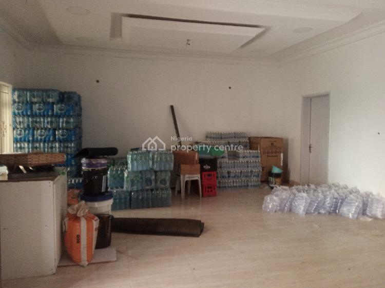 Well Maintained 4 Bedrooms Terrace, Chevron Drive, Lekki, Lagos, Terraced Duplex for Sale