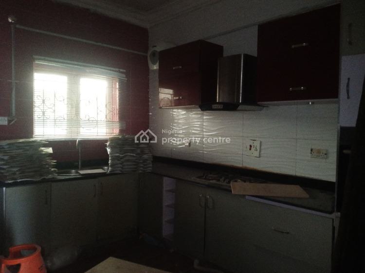 Well Maintained 4 Bedrooms Terrace, Chevron Drive, Lekki, Lagos, Terraced Duplex for Sale