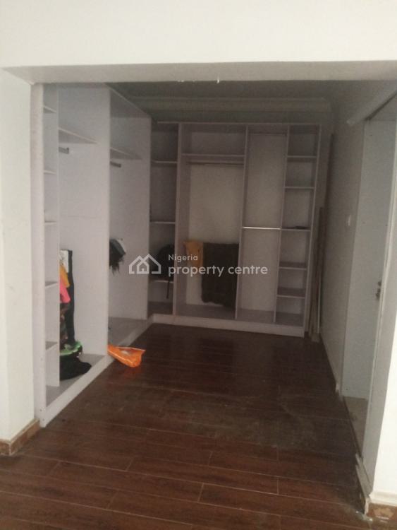 Well Maintained 4 Bedrooms Terrace, Chevron Drive, Lekki, Lagos, Terraced Duplex for Sale