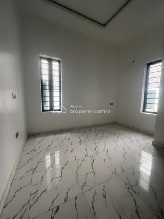 For Rent A Room In Shared Apartment, Orchid Road, Lekki, Lagos 1
