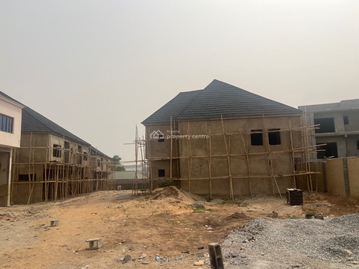 4 Bedrooms Terrace Duplex, Along Jabi Airport Road, Dakibiyu, Abuja, Terraced Duplex for Sale