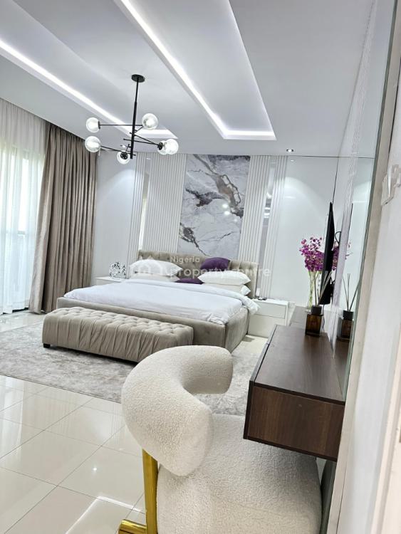Luxury 2 Bedrooms with Swimming Pool and Gym, Chief Collins, Lekki Phase 1, Lekki, Lagos, Flat / Apartment Short Let