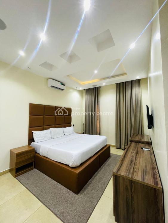 3 Luxurious Bedrooms Apartments, Behind Niike Art Gallery Road, Ikate, Lekki, Lagos, Flat / Apartment Short Let