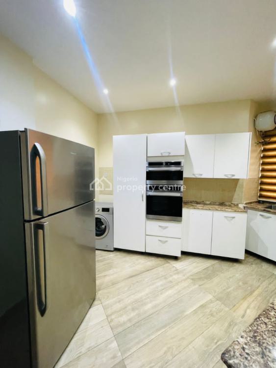 3 Luxurious Bedrooms Apartments, Behind Niike Art Gallery Road, Ikate, Lekki, Lagos, Flat / Apartment Short Let