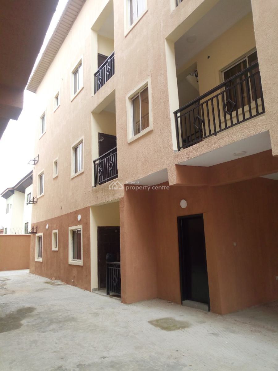 Block of 10 Flats on 2 Plots of Land, Alagomeji, Yaba, Lagos, Block of Flats for Sale