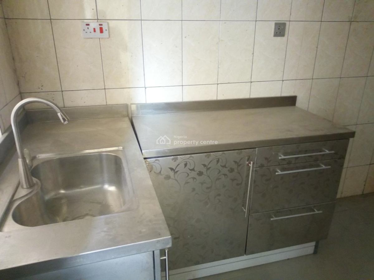 Block of 10 Flats on 2 Plots of Land, Alagomeji, Yaba, Lagos, Block of Flats for Sale