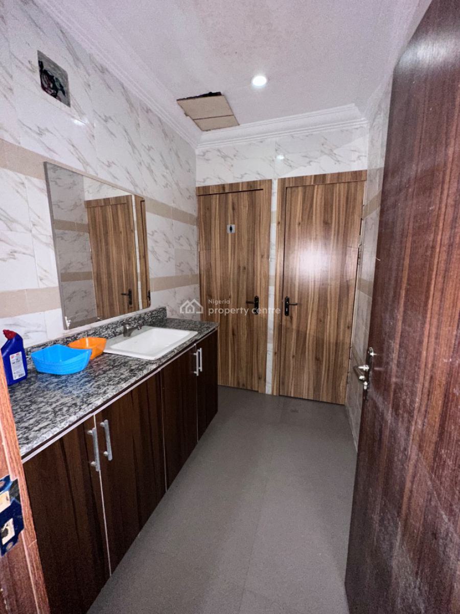 Luxury Home 2 Bedrooms Apartment, Oakland Estate, By Blenco Supermarket, Opp. Skymall, Sangotedo, Ajah, Lagos, Flat / Apartment Short Let