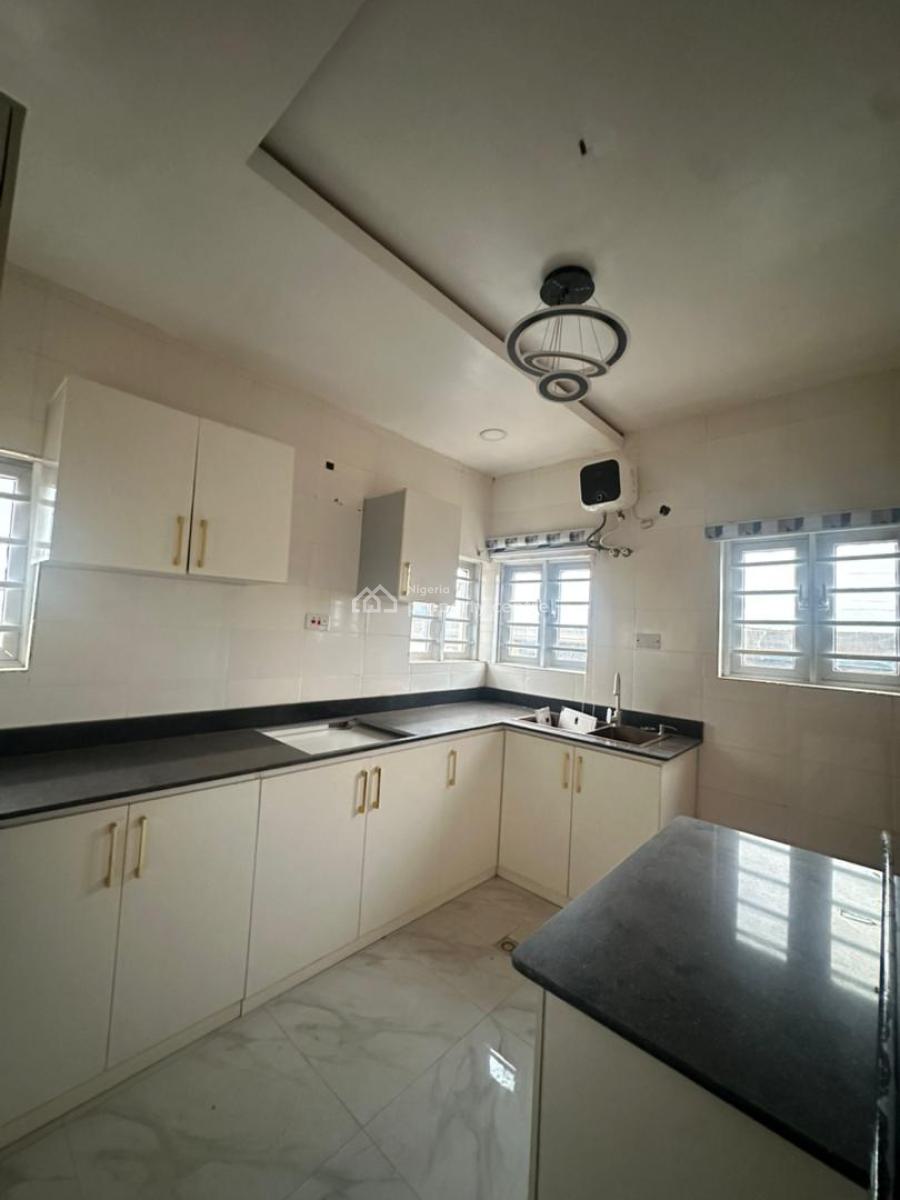 5 Bedrooms Detached Duplex with 1 Room Bq, Ikola Command, Ipaja, Lagos, Detached Duplex for Sale