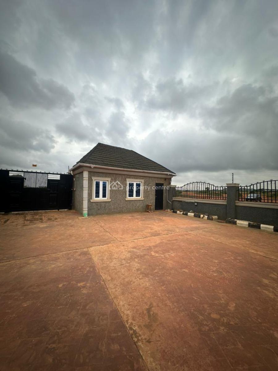 5 Bedrooms Detached Duplex with 1 Room Bq, Ikola Command, Ipaja, Lagos, Detached Duplex for Sale