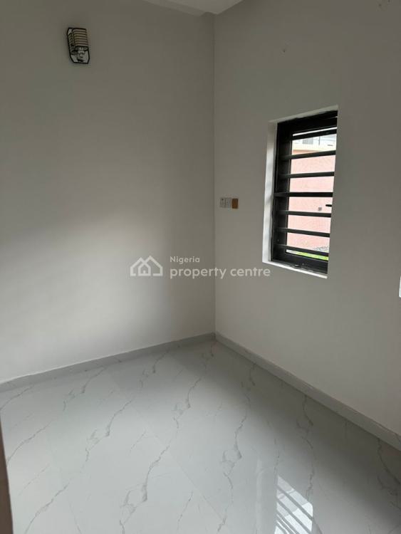 For Rent 2 Bedroom Apartment I, Off Queen Drive, Ikoyi, Lagos 2 Beds