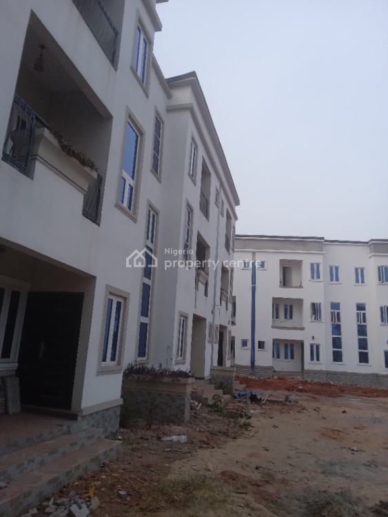 For Sale Terrace Duplex, Okpanam Road, Asaba, Delta 3 Beds, 3 Baths