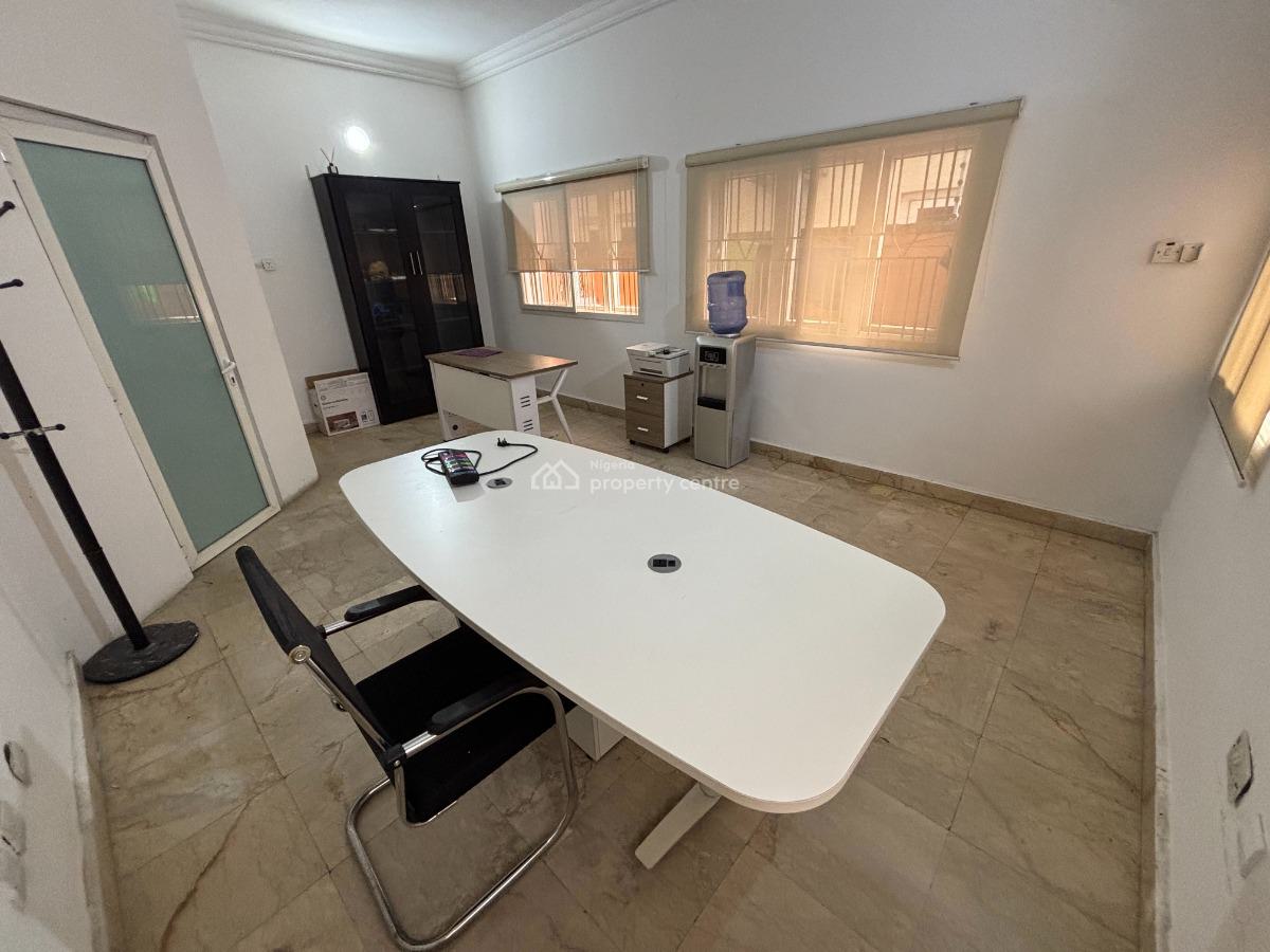 Office Space Approx. 180 Sqm, Off Fola Osibo Road, Lekki Phase 1, Lekki, Lagos, Office Space for Rent