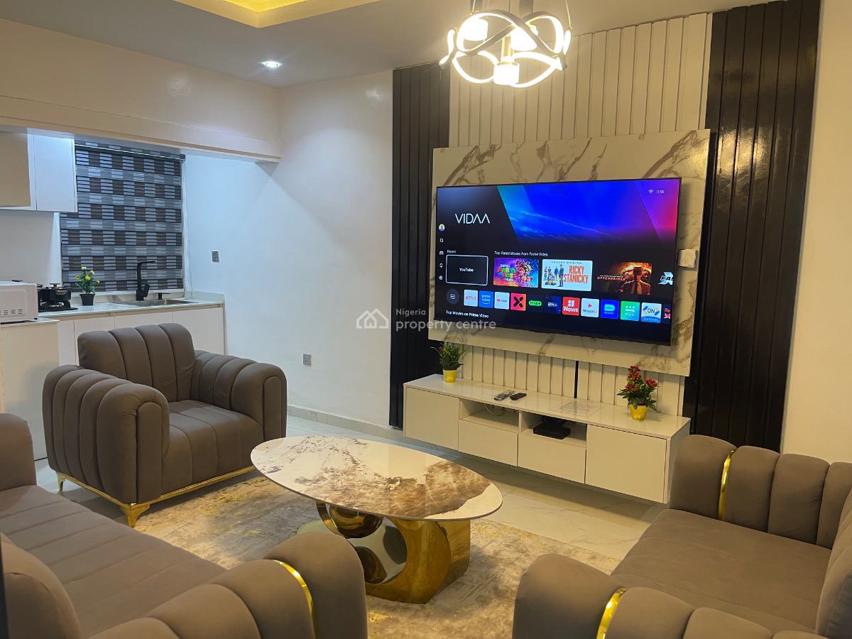 S & S D White House 2 Bedroom Apartment, Oba Babington Ashaye Crescent, Omole Phase 1, Ikeja, Lagos, Flat / Apartment Short Let