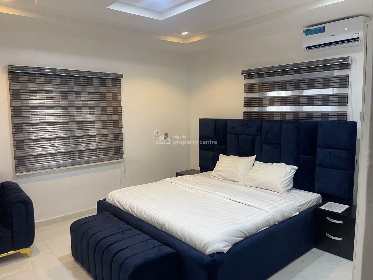 S & S D White House 2 Bedroom Apartment, Oba Babington Ashaye Crescent, Omole Phase 1, Ikeja, Lagos, Flat / Apartment Short Let