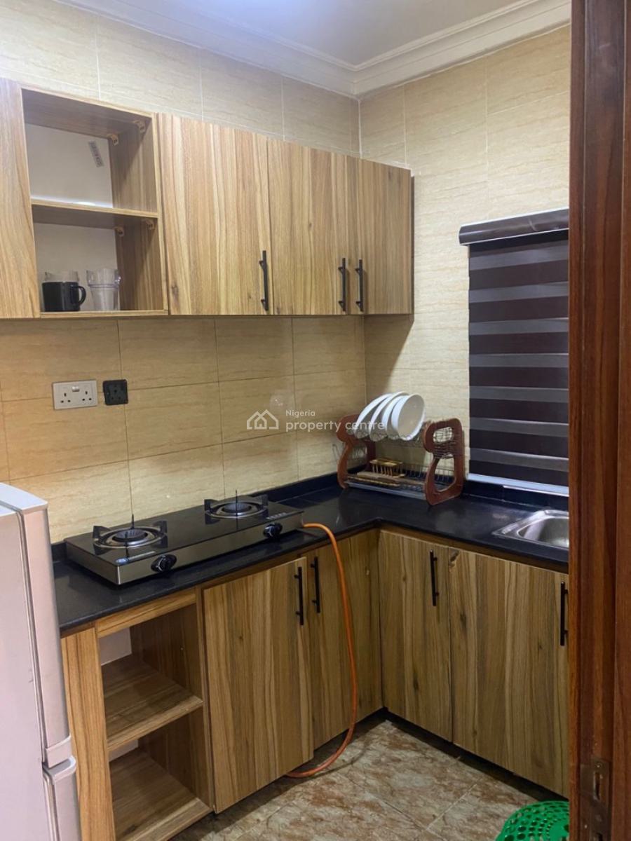Cozy 1 Bedroom Apartment with Pool, Bamishile Street, Off Allen, Ikeja, Lagos, Mini Flat (room and Parlour) Short Let