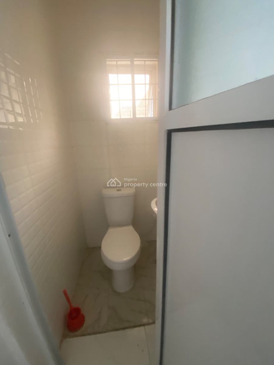 Luxuriously Spacious 2 Bedroom Flat with Excellent Finishing, 25 Femi Street Sangotedo, Abrahim Court, Sangotedo, Ajah, Lagos, Flat / Apartment for Rent
