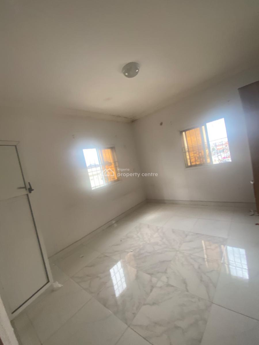 Luxuriously Spacious 2 Bedroom Flat with Excellent Finishing, 25 Femi Street Sangotedo, Abrahim Court, Sangotedo, Ajah, Lagos, Flat / Apartment for Rent
