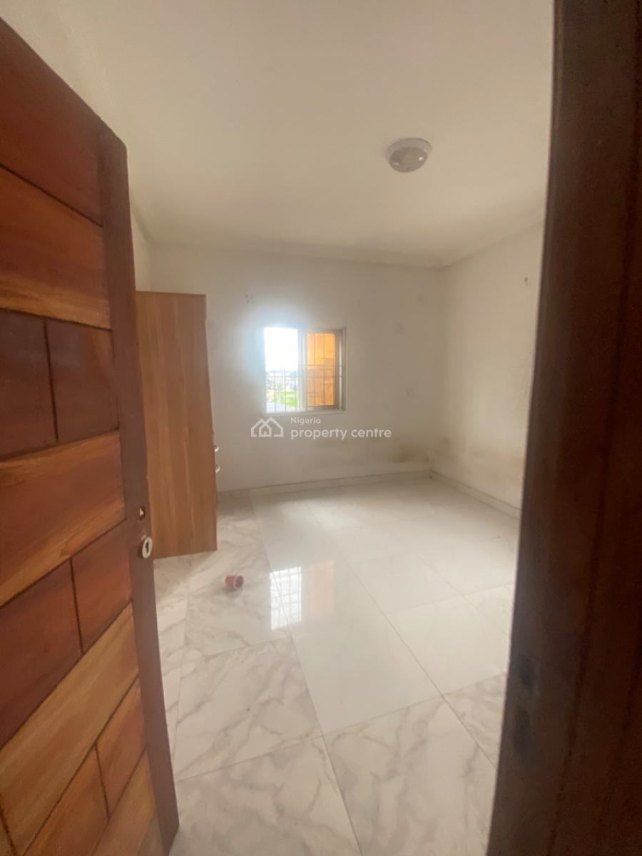 Luxuriously Spacious 2 Bedroom Flat with Excellent Finishing, 25 Femi Street Sangotedo, Abrahim Court, Sangotedo, Ajah, Lagos, Flat / Apartment for Rent