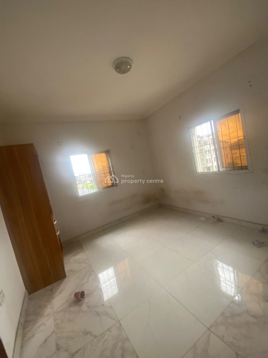 Luxuriously Spacious 2 Bedroom Flat with Excellent Finishing, 25 Femi Street Sangotedo, Abrahim Court, Sangotedo, Ajah, Lagos, Flat / Apartment for Rent