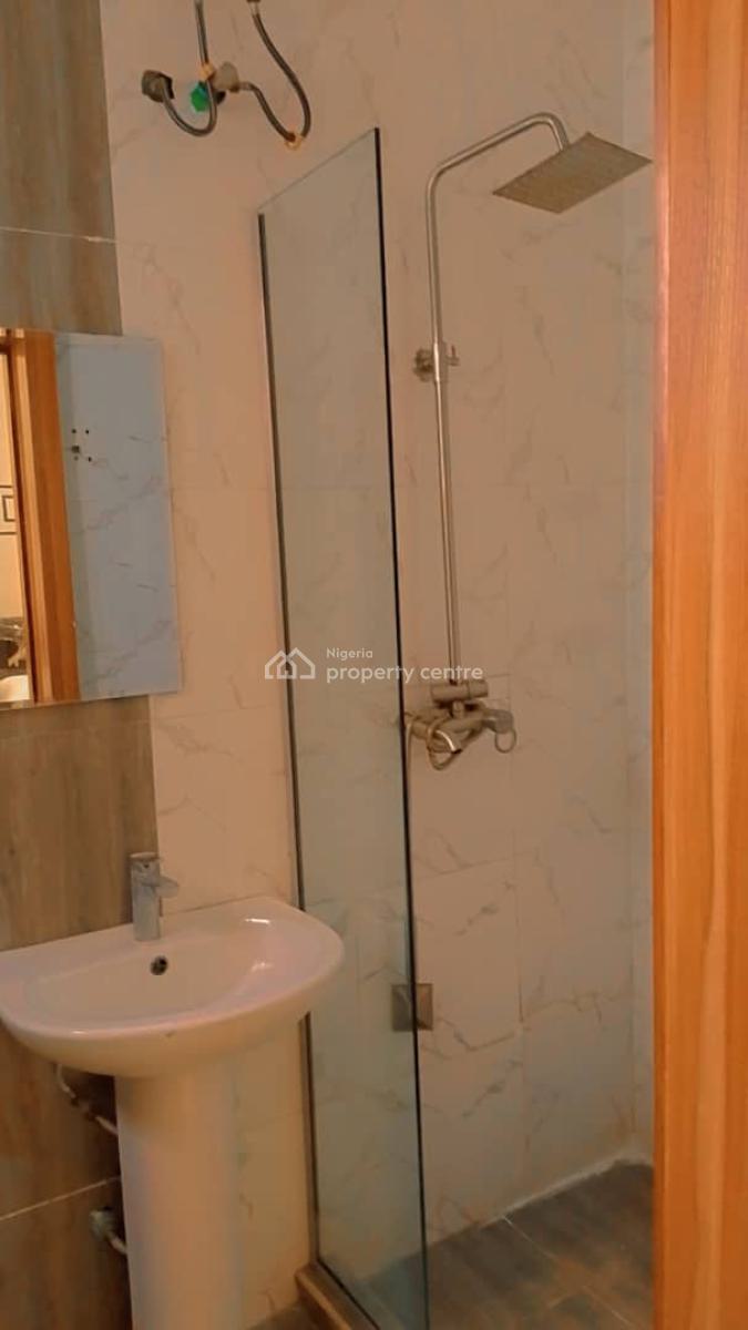 Luxuriously Spacious 2 Bedroom Flat with Excellent Finishing, 25 Femi Street Ologolo Abrahim Court, Ologolo, Lekki, Lagos, Flat / Apartment for Rent