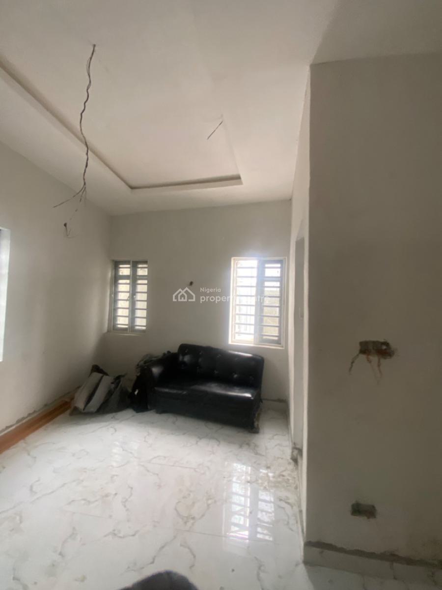 Luxuriously Spacious 2 Bedroom Flat with Excellent Finishing, 25 Femi Street Ologolo Abrahim Court, Ologolo, Lekki, Lagos, Flat / Apartment for Rent