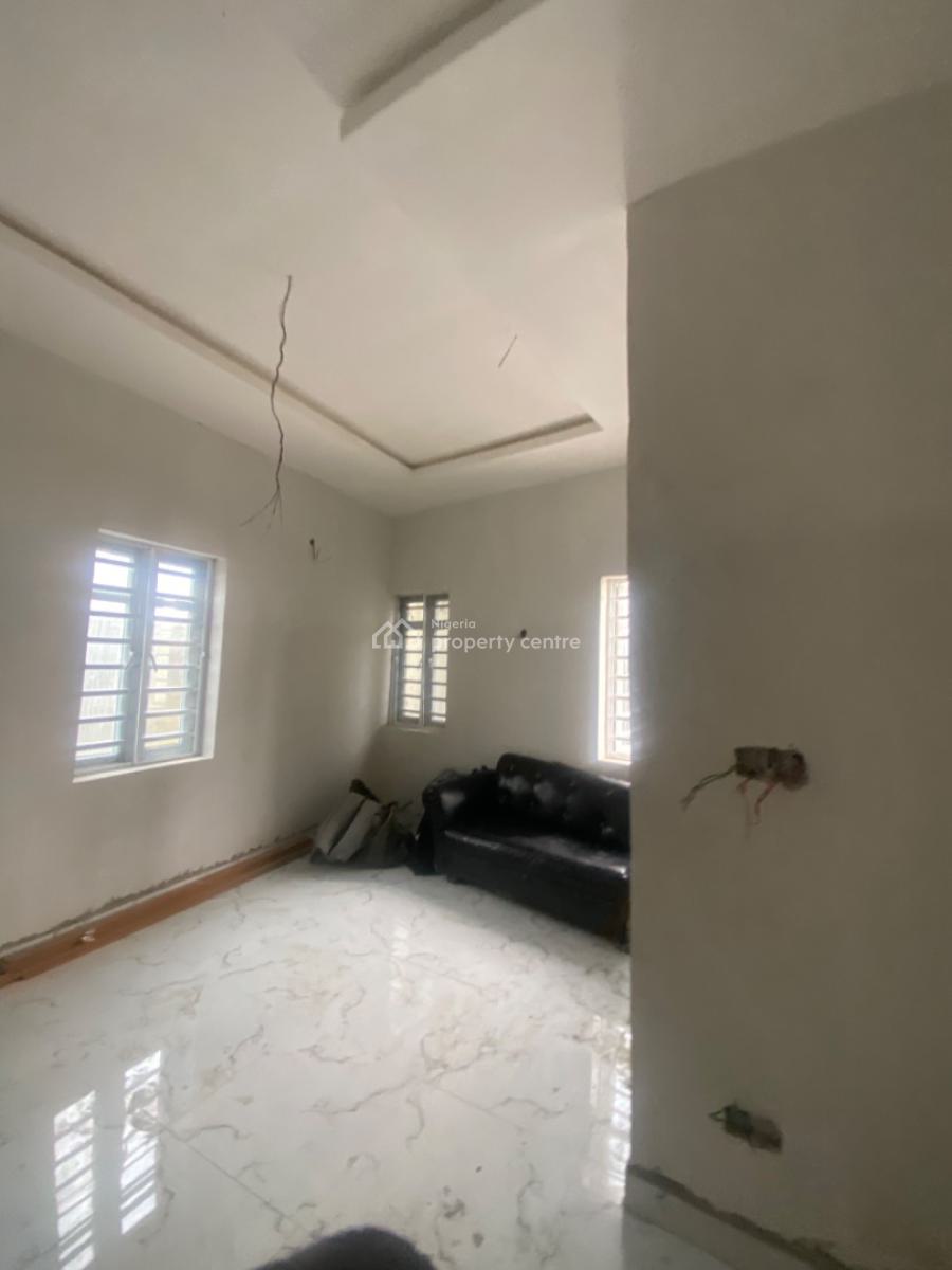 Luxuriously Spacious 2 Bedroom Flat with Excellent Finishing, 25 Femi Street Ologolo Abrahim Court, Ologolo, Lekki, Lagos, Flat / Apartment for Rent