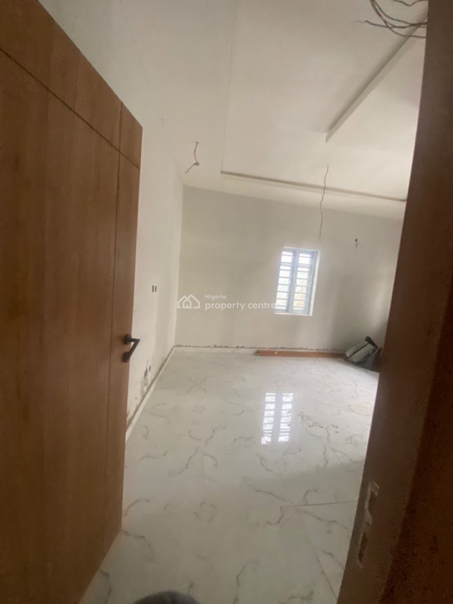 Luxuriously Spacious 2 Bedroom Flat with Excellent Finishing, 25 Femi Street Ologolo Abrahim Court, Ologolo, Lekki, Lagos, Flat / Apartment for Rent