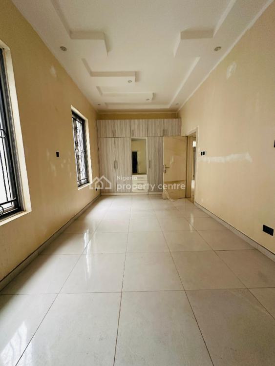 Spaciously Built 5 Bedroom Fully Detached Duplex, Gra Phase 2, Magodo, Lagos, Detached Duplex for Sale