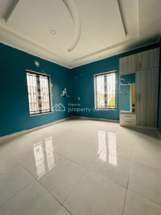 Spaciously Built 5 Bedroom Fully Detached Duplex, Gra Phase 2, Magodo, Lagos, Detached Duplex for Sale