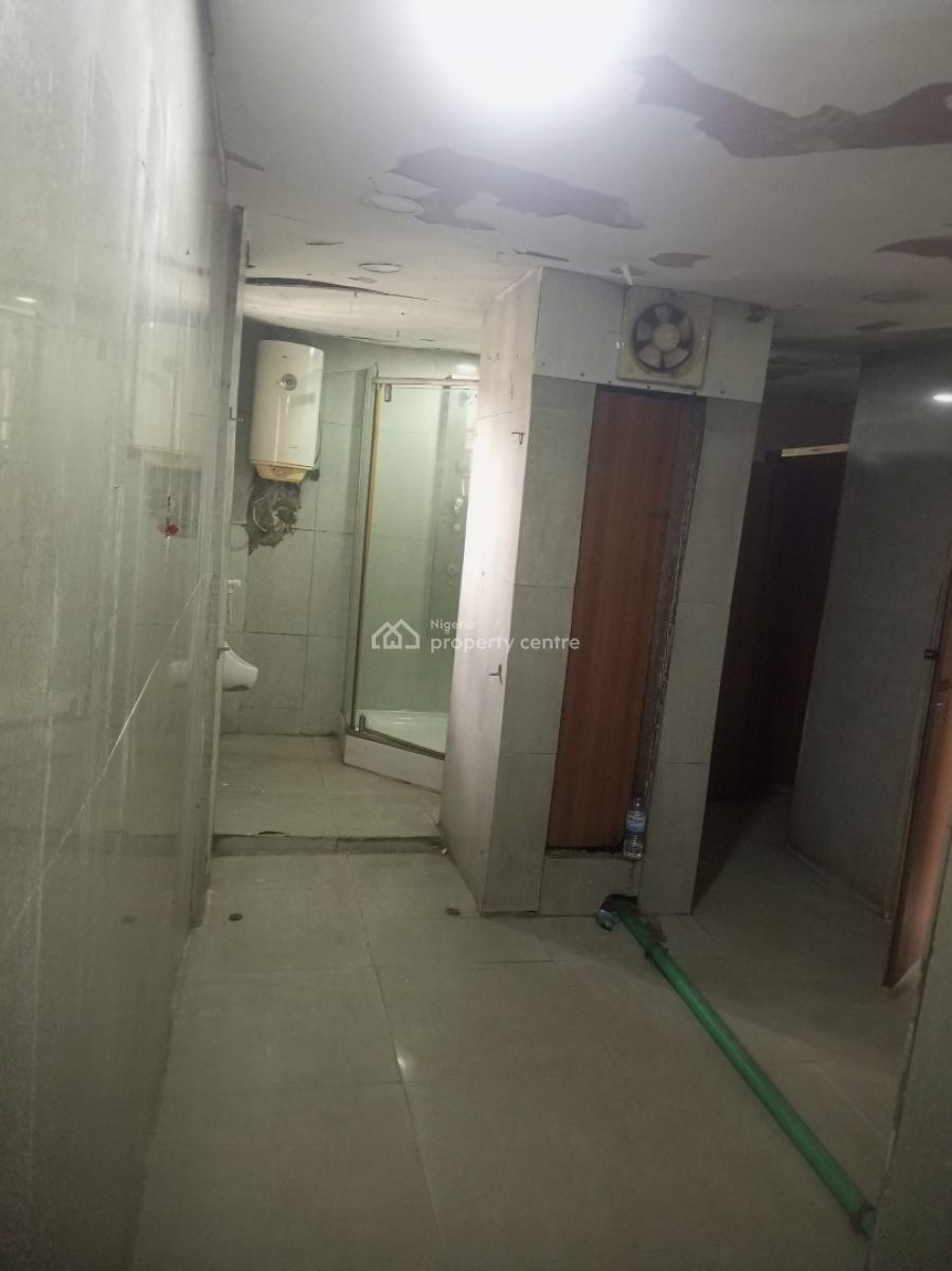 300 Square Meters Office Space, Opebi, Ikeja, Lagos, Office Space for Rent