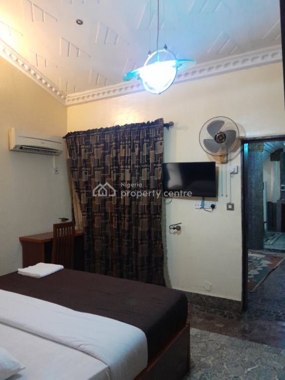 24 Rooms Functioning Hotel, Magodo, Lagos, Hotel / Guest House for Sale
