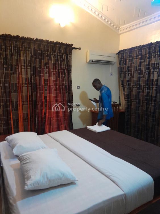 24 Rooms Functioning Hotel, Magodo, Lagos, Hotel / Guest House for Sale