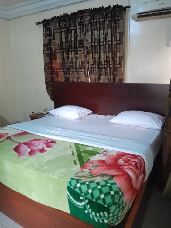 24 Rooms Functioning Hotel, Magodo, Lagos, Hotel / Guest House for Sale