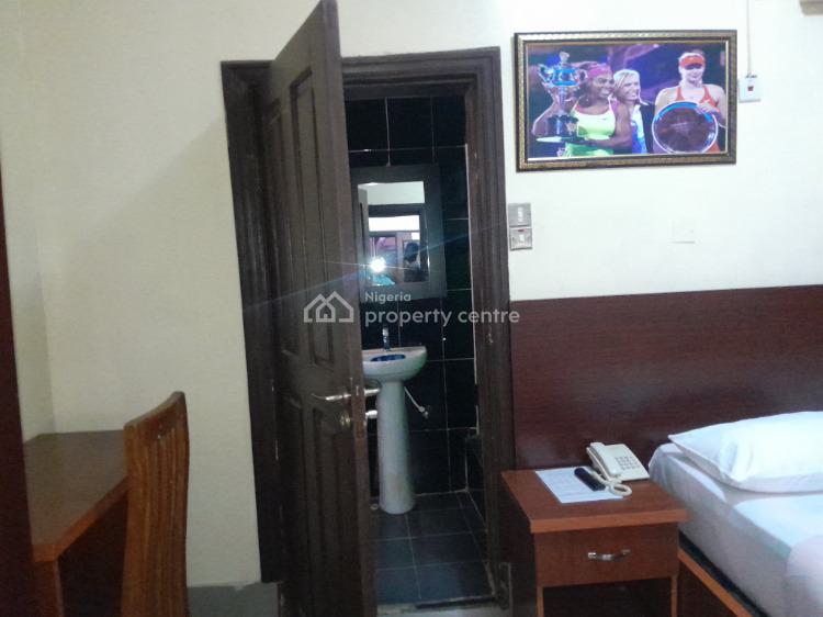 24 Rooms Functioning Hotel, Magodo, Lagos, Hotel / Guest House for Sale