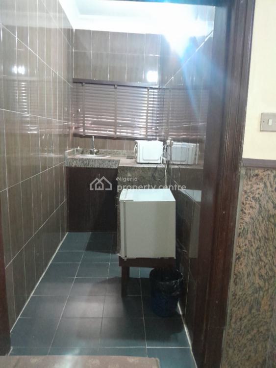 24 Rooms Functioning Hotel, Magodo, Lagos, Hotel / Guest House for Sale